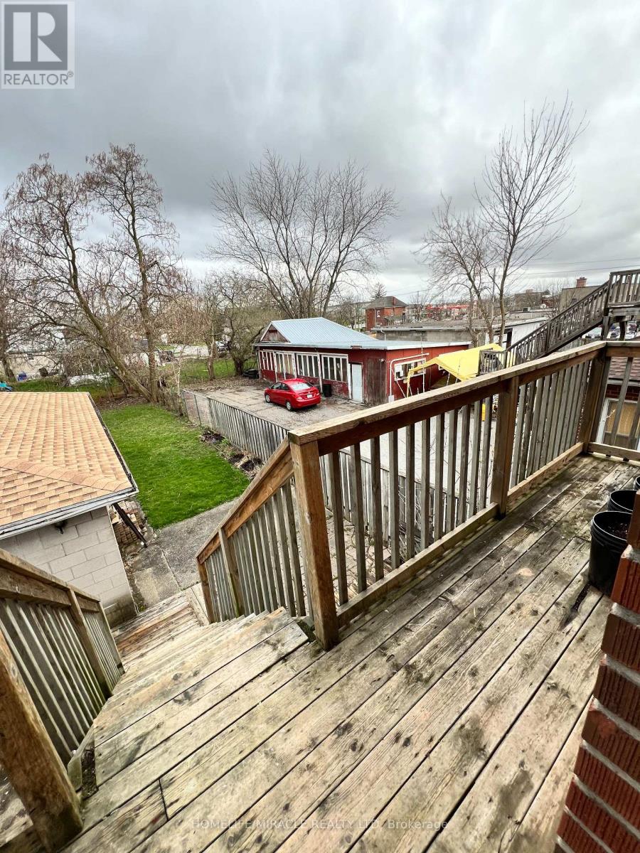 39 Park Street Welland, Welland, Ontario  L3B 4M3 - Photo 3 - X13643806