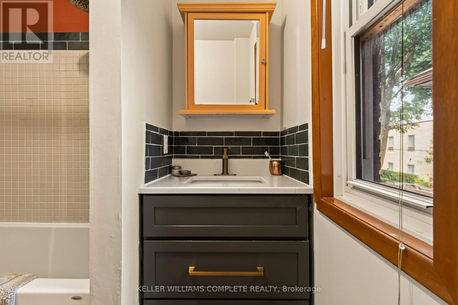 22 Spring Street, Hamilton, Ontario  L8N 2N9 - Photo 36 - X13643860