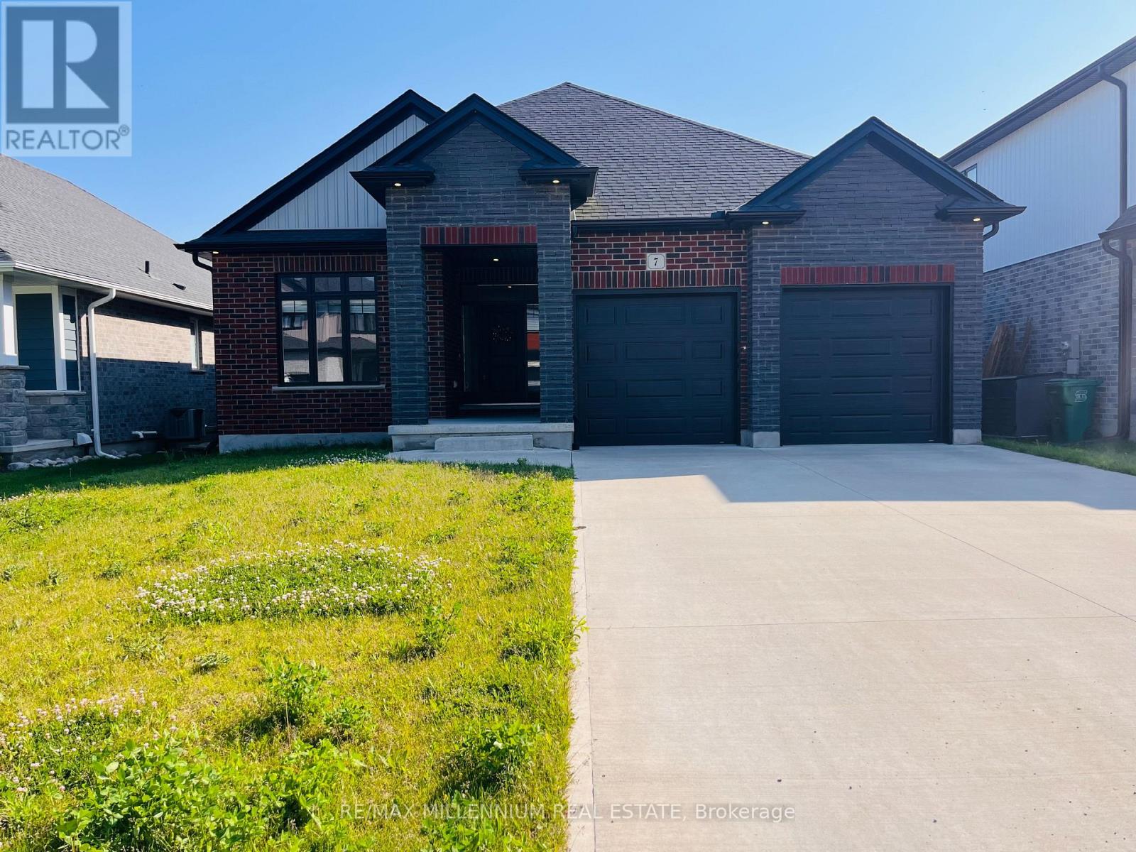 7 Rea Court, Southwold, Ontario  N6L 1M1 - Photo 2 - X13644044