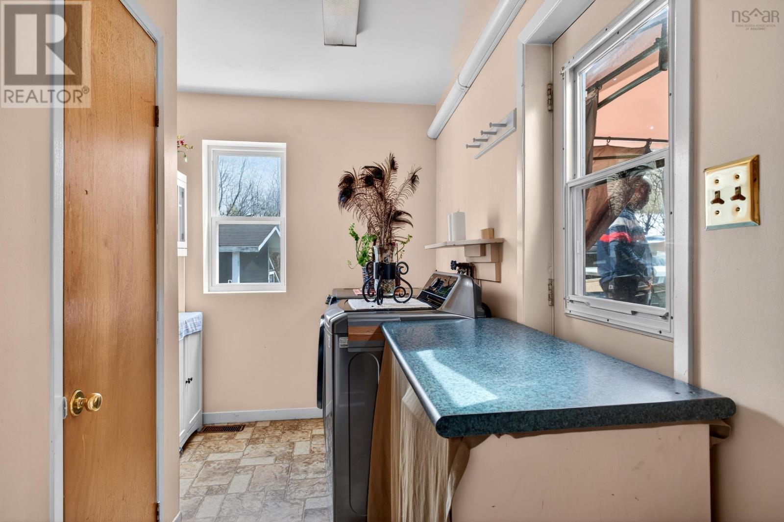 294 Queen Street, Truro, Nova Scotia  B2N 2C3 - Photo 16 - 202610600