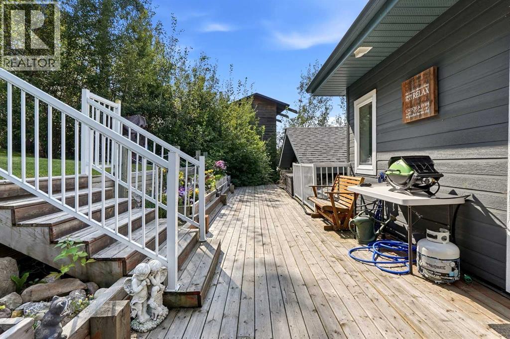 707 Elk Street, Sunbreaker Cove, Alberta  T0C 0J0 - Photo 9 - A2334041
