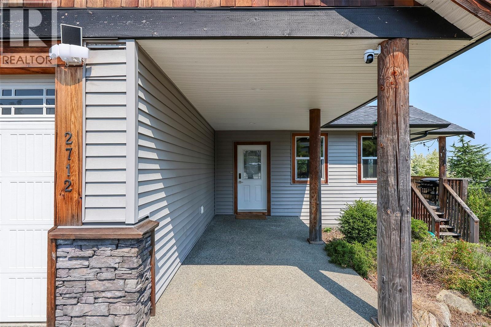 2712 Rydal Ave, Cumberland, British Columbia  V0R 1S0 - Photo 2 - 1045195