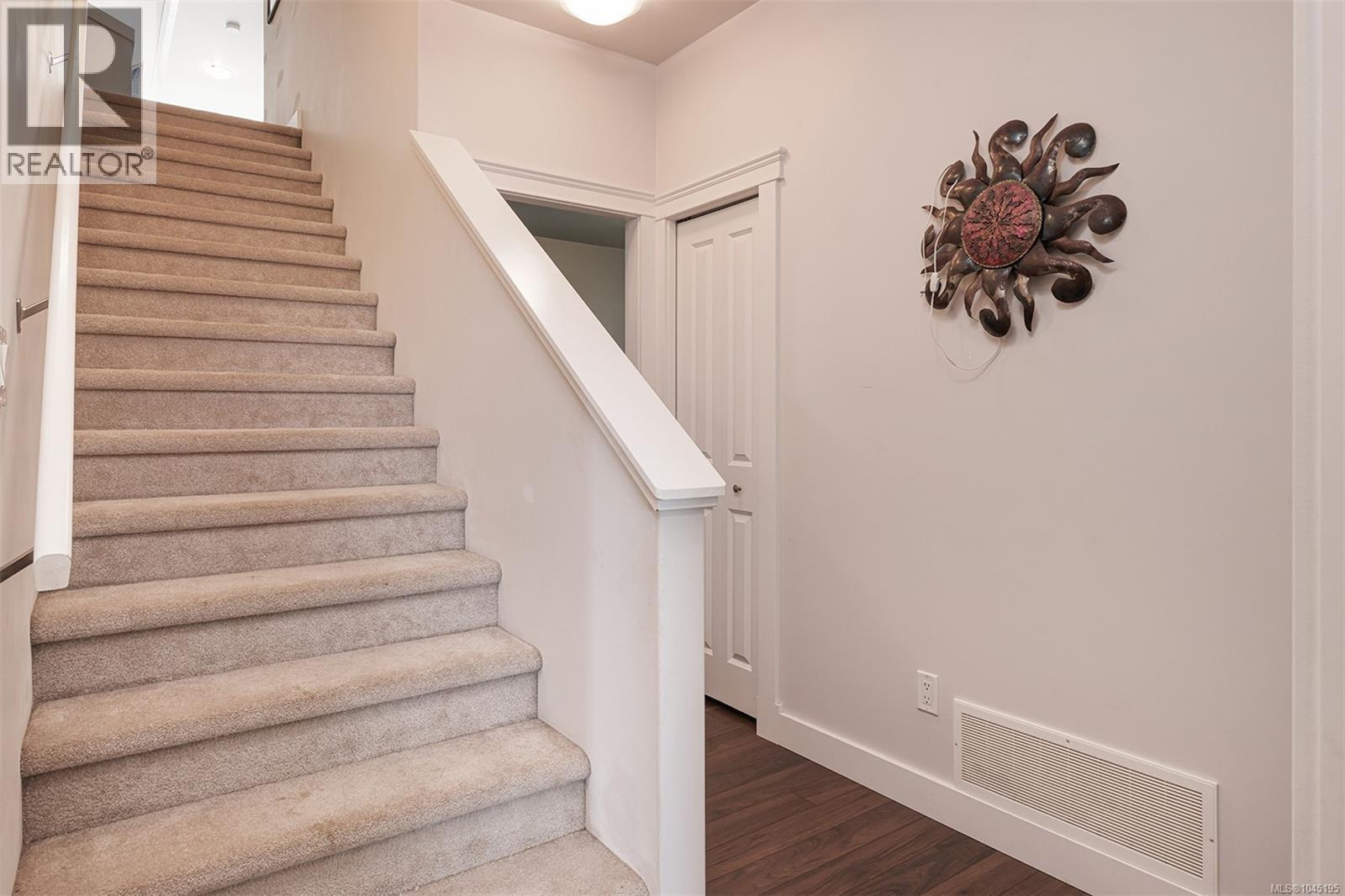 2712 Rydal Ave, Cumberland, British Columbia  V0R 1S0 - Photo 25 - 1045195
