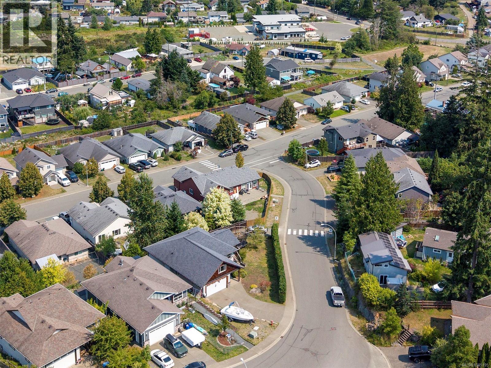 2712 Rydal Ave, Cumberland, British Columbia  V0R 1S0 - Photo 43 - 1045195