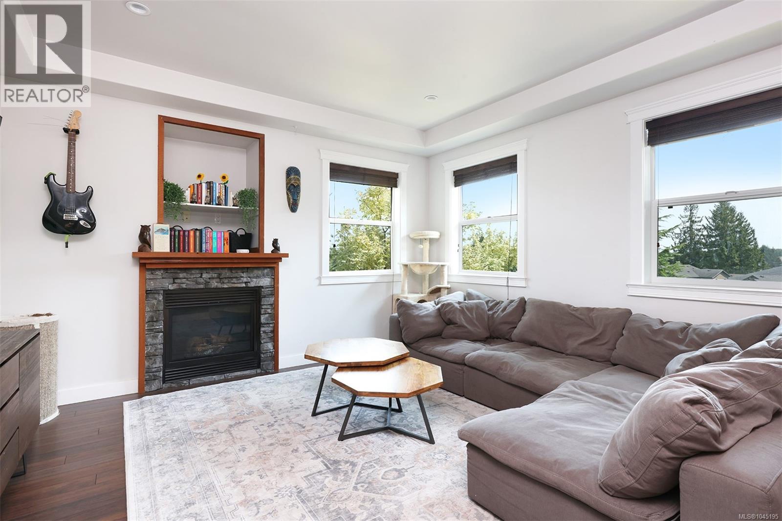 2712 Rydal Ave, Cumberland, British Columbia  V0R 1S0 - Photo 7 - 1045195