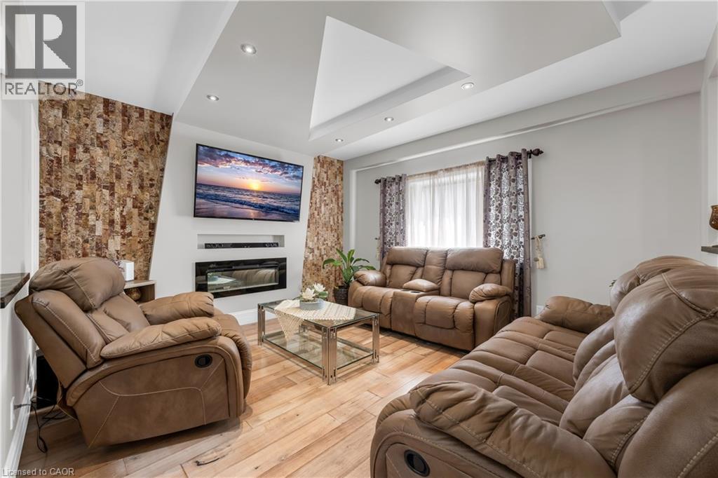 847 West 5th Street, Hamilton, Ontario  L9C 5R4 - Photo 7 - 40841633
