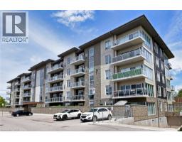 16 MARKLE Crescent Unit# 313, Ancaster, Ontario
