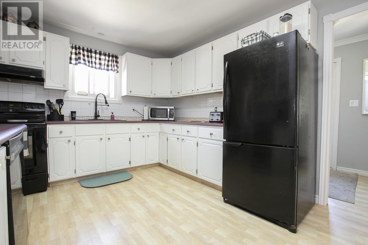 110 Country Club Pl, Sault Ste. Marie, Ontario  P6A 6A3 - Photo 23 - SM262062