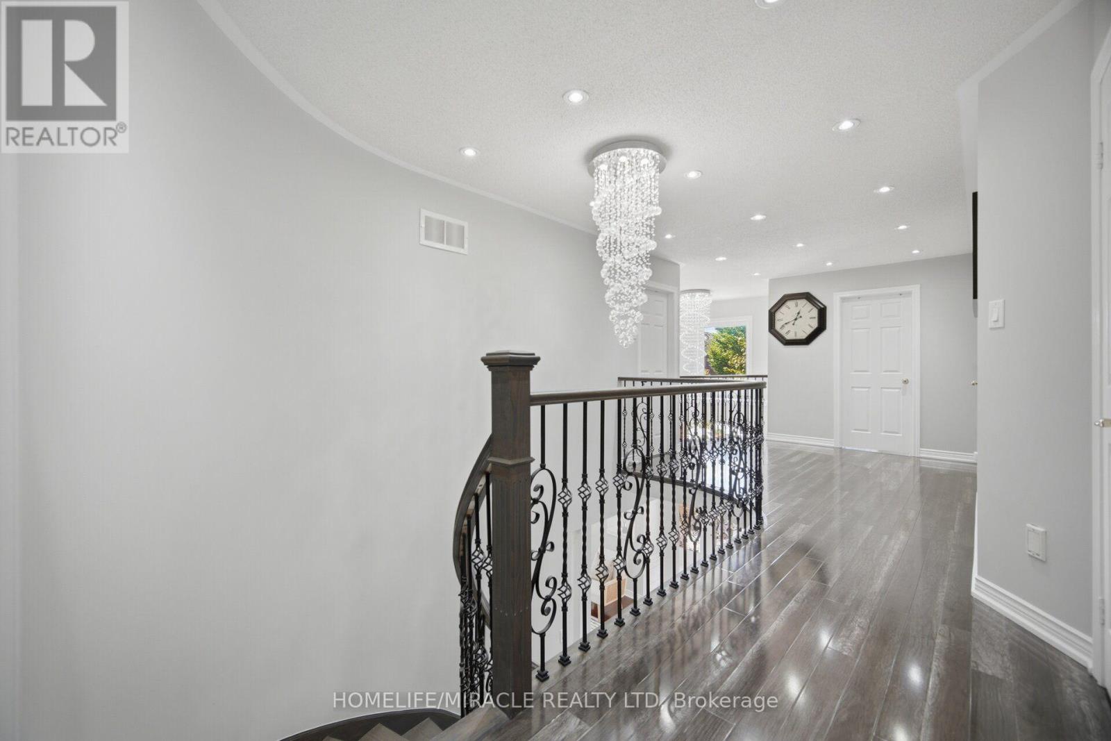 11 Barleyfield Road, Brampton, Ontario  L6R 1R4 - Photo 20 - W13641706
