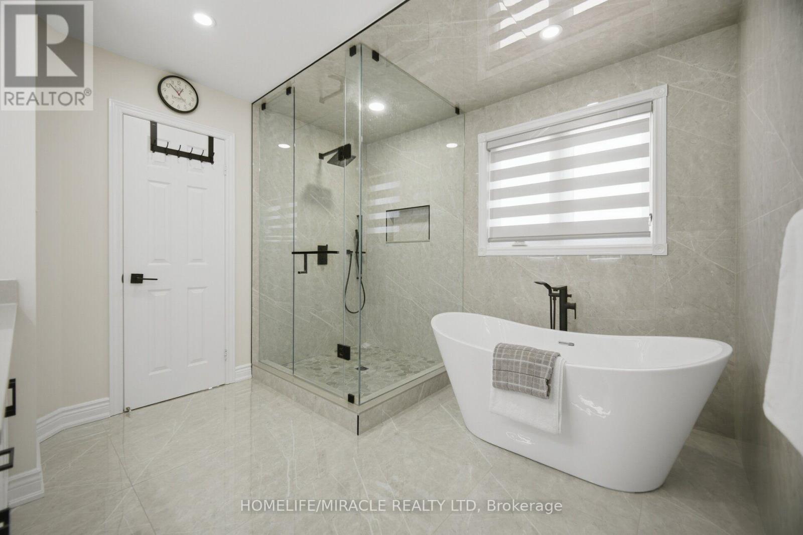 11 Barleyfield Road, Brampton, Ontario  L6R 1R4 - Photo 27 - W13641706