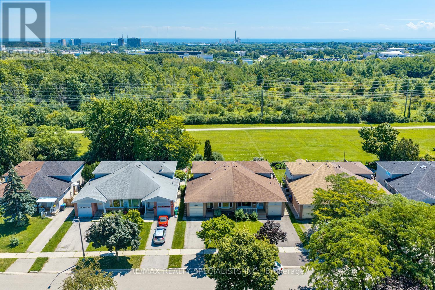 2458 Barcella Crescent, Mississauga, Ontario  L5K 1E2 - Photo 41 - W13642072