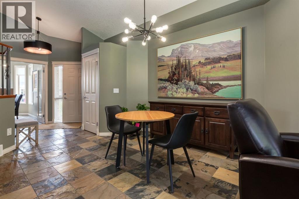 218 Springbank Villas SW, Calgary, Alberta  T3H 5P7 - Photo 3 - A2334801