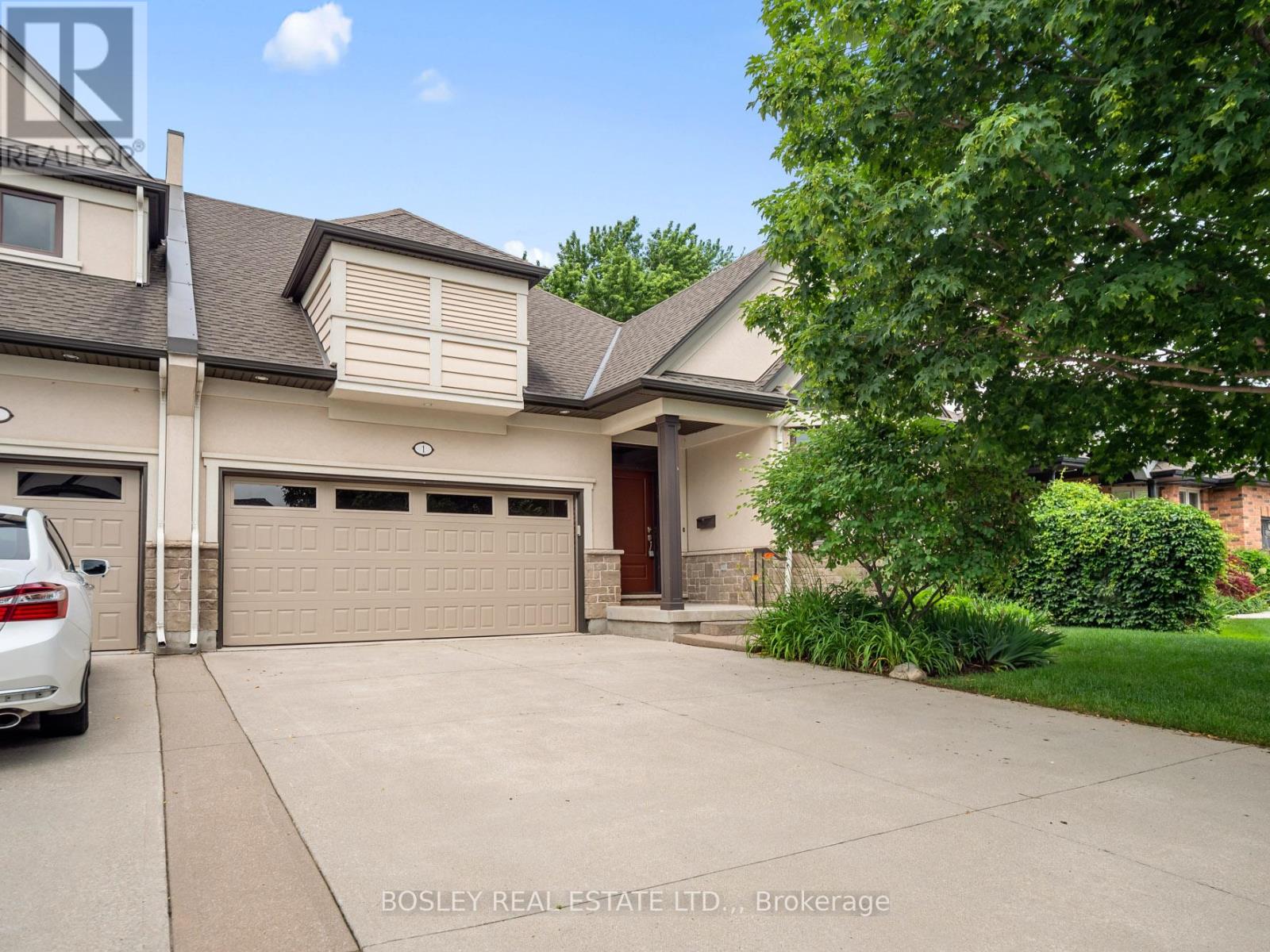 1 EMERALD COMMON, St. Catharines, Ontario