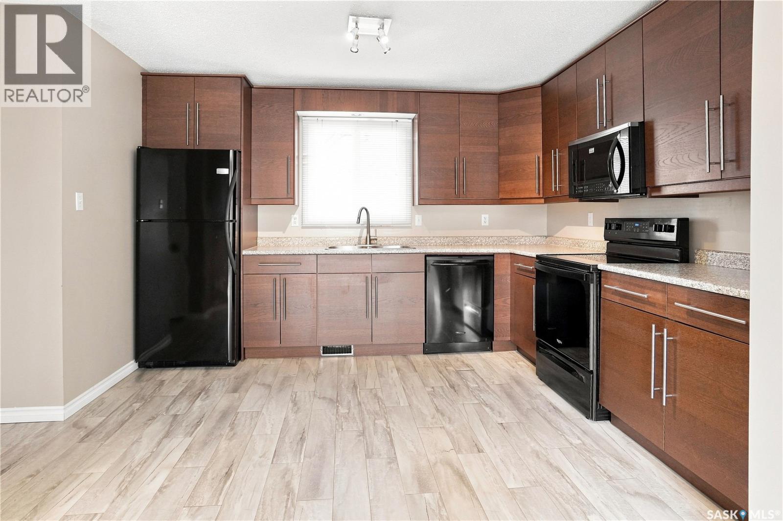 B 2003 Foley Drive, North Battleford, Saskatchewan  S9A 3H1 - Photo 7 - SK044712