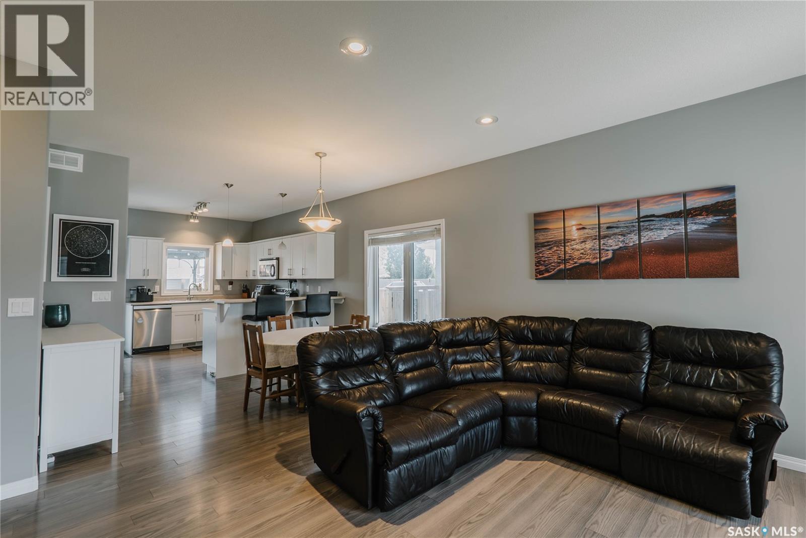 714 Sutter Crescent, Saskatoon, Saskatchewan  S7T 0R4 - Photo 3 - SK044698