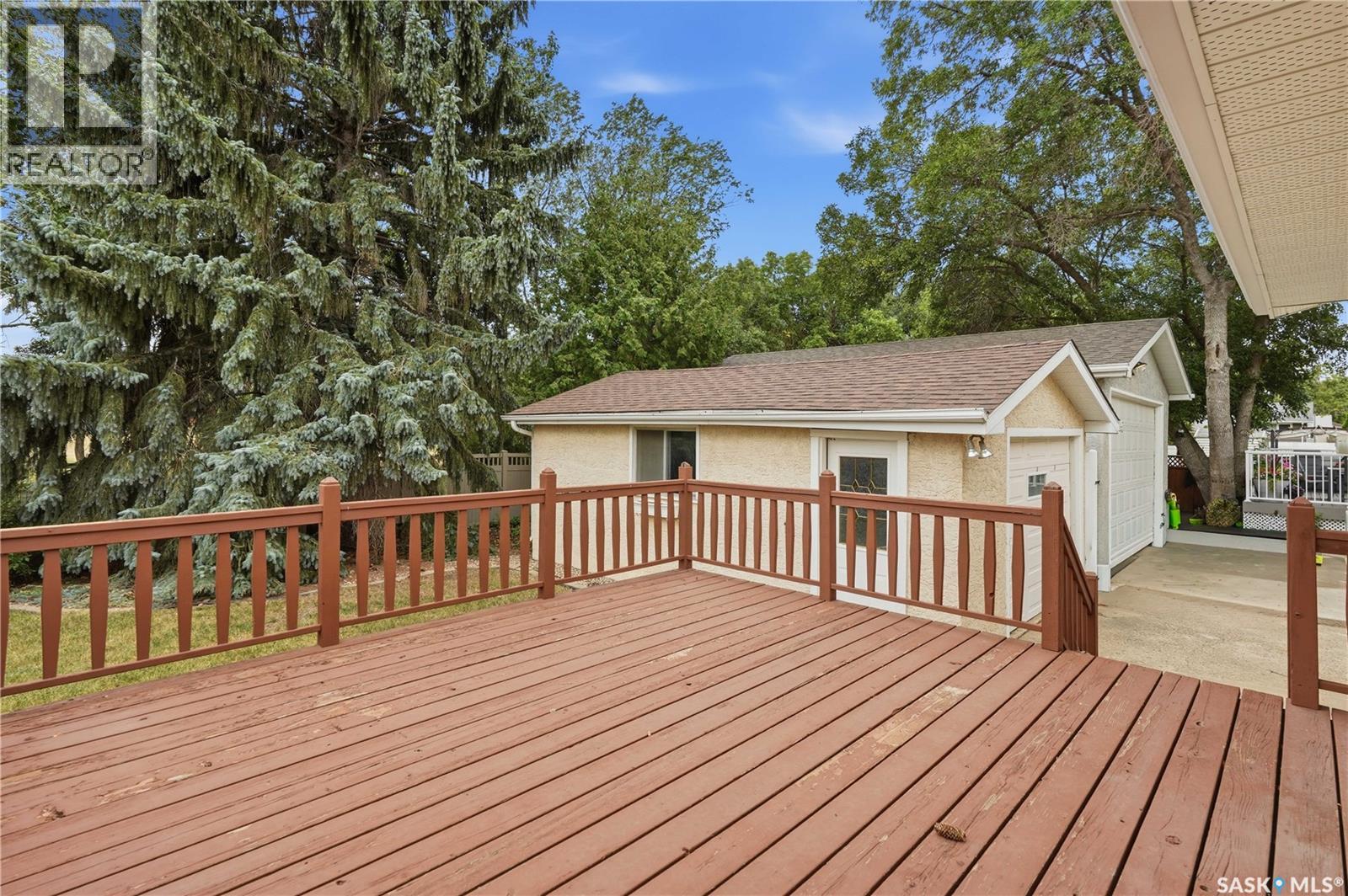 19 Thomson Avenue, Regina, Saskatchewan  S4N 0K1 - Photo 44 - SK044354