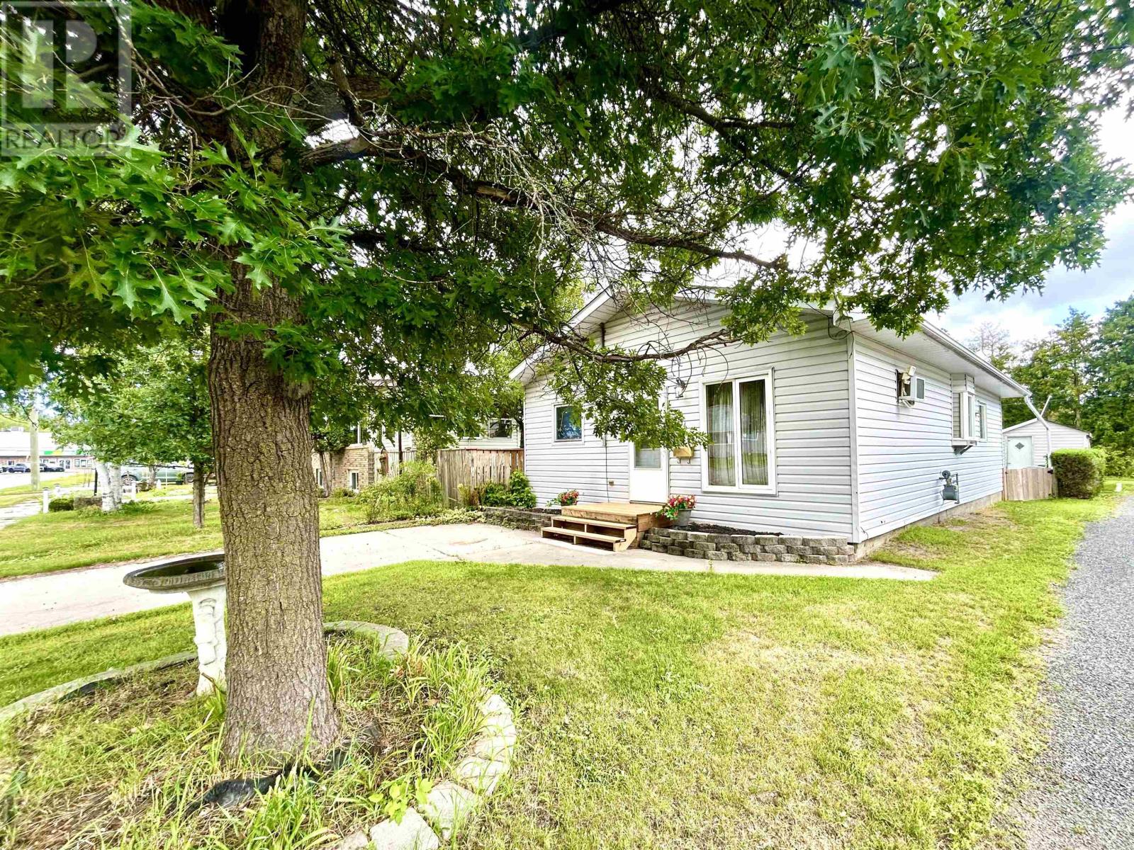 554 Elm Avenue, Fort Frances, Ontario  P9A 3J4 - Photo 22 - TB2602246