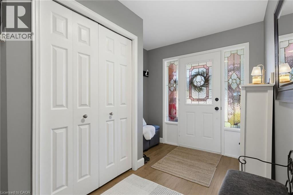 46 Chelsea Crescent, Stoney Creek, Ontario  L8E 5R7 - Photo 4 - 40853388