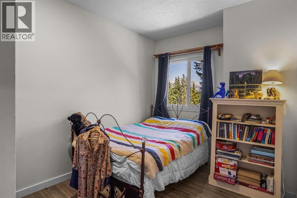 246 Kluane Drive, Banff, Alberta  T0L 0C0 - Photo 21 - A2327457