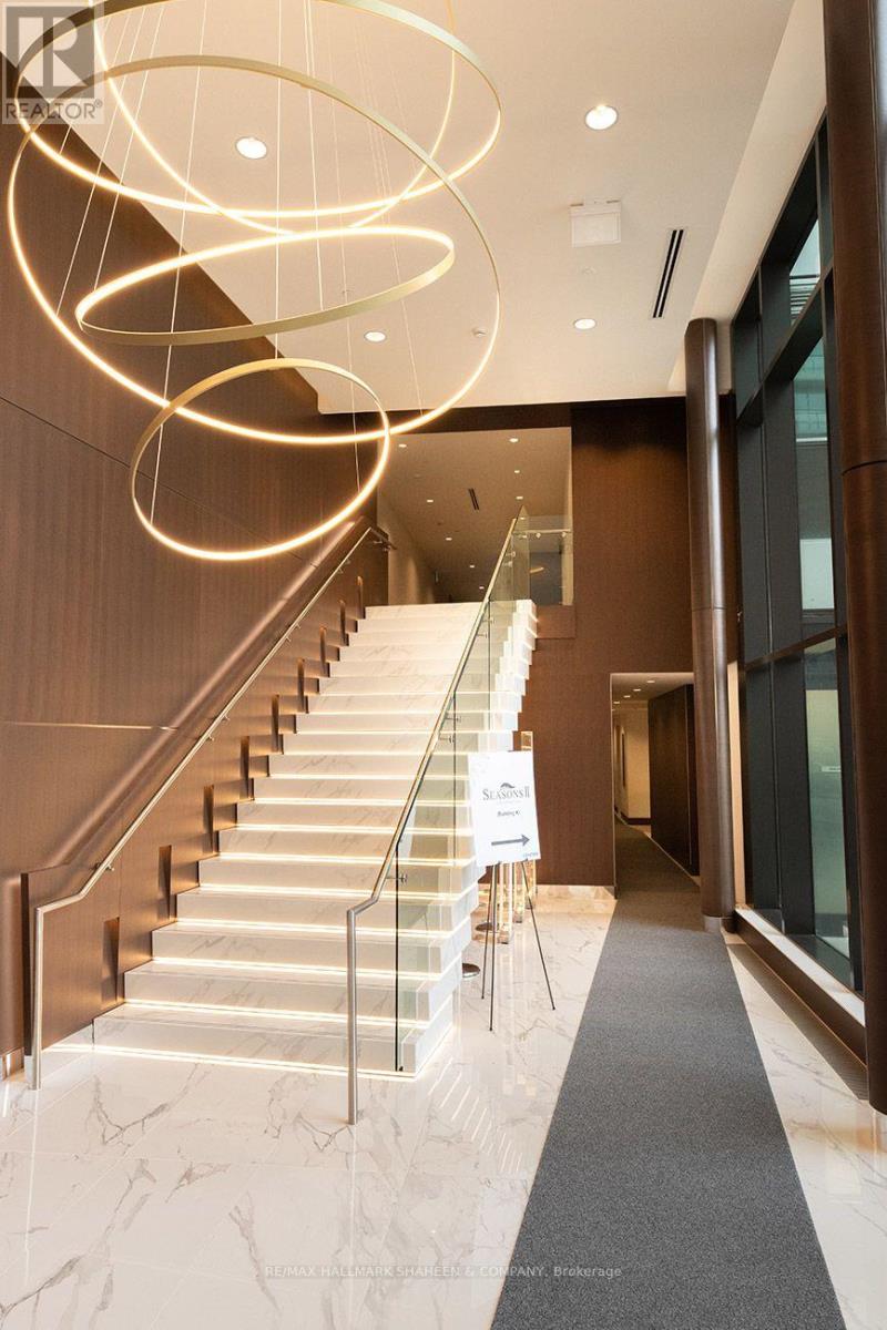 2201 - 85 Mcmahon Drive, Toronto, Ontario  M2K 0H1 - Photo 4 - C13637088