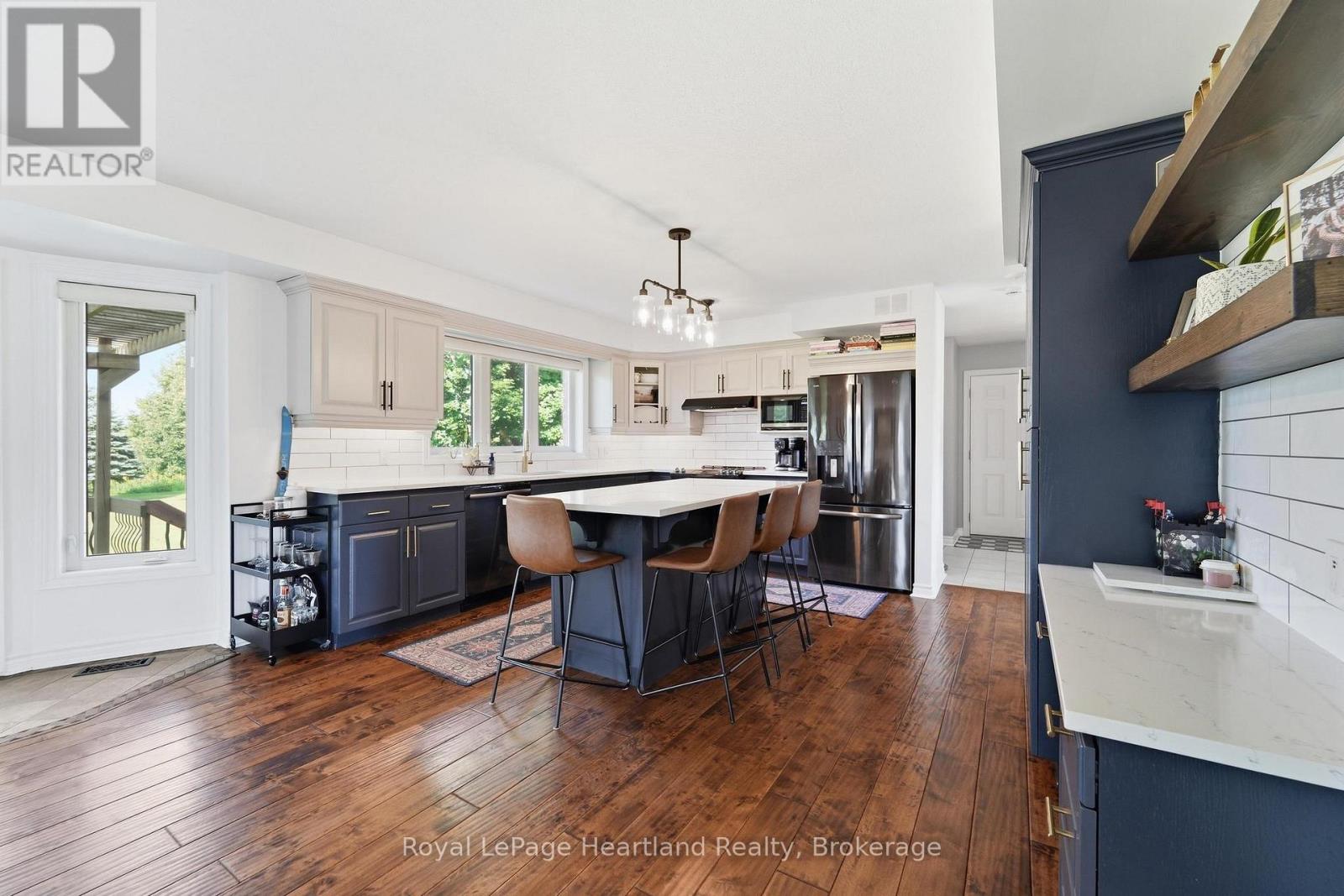 176 Mcfarlin Drive, West Grey, Ontario  N0G 2L0 - Photo 11 - X13644130