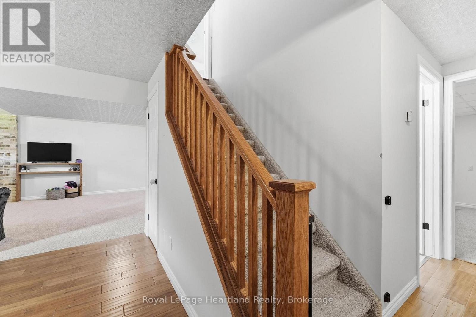 176 Mcfarlin Drive, West Grey, Ontario  N0G 2L0 - Photo 31 - X13644130