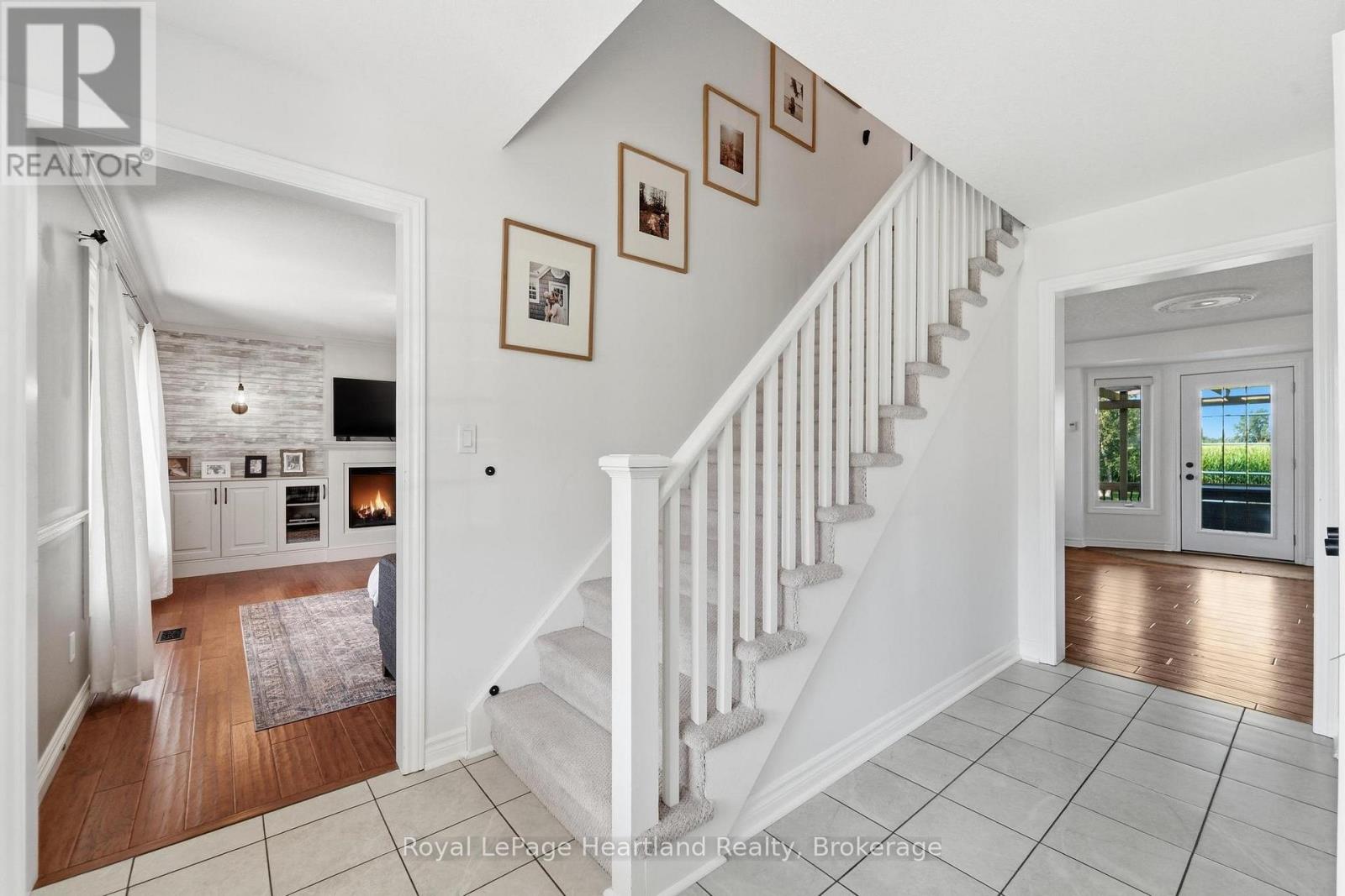 176 Mcfarlin Drive, West Grey, Ontario  N0G 2L0 - Photo 4 - X13644130