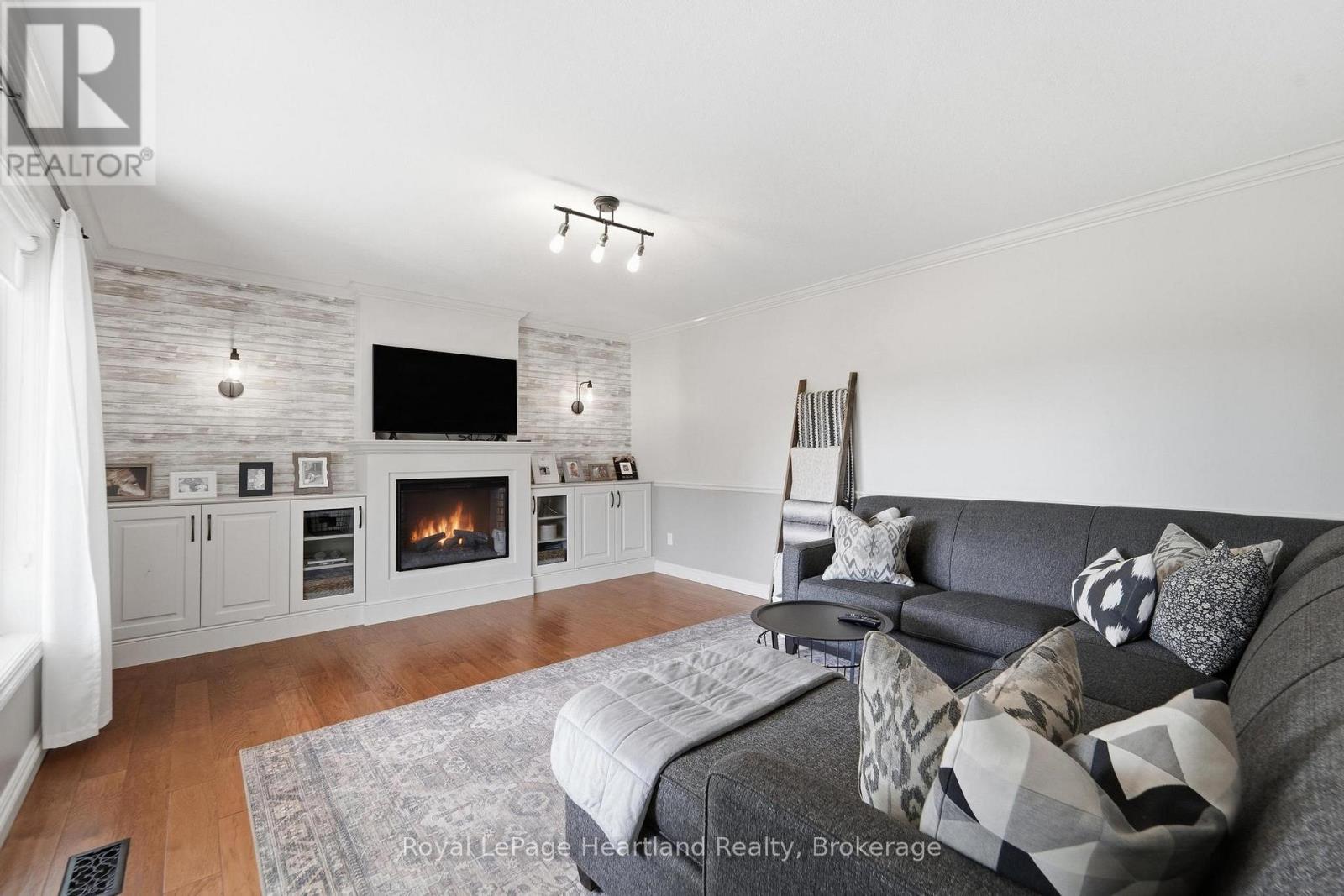 176 Mcfarlin Drive, West Grey, Ontario  N0G 2L0 - Photo 5 - X13644130