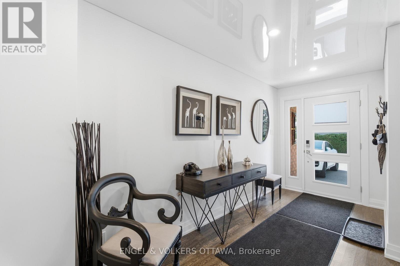 2855 Gothwood Place, Ottawa, Ontario  K1T 2V5 - Photo 4 - X13640976