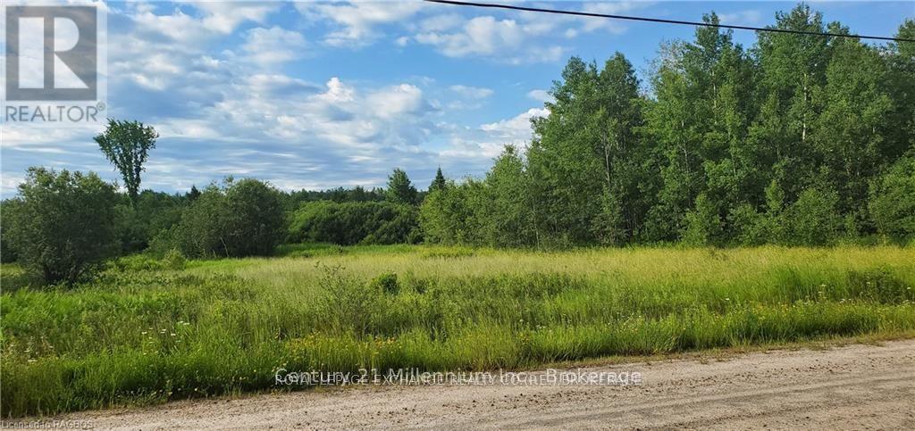 638 Chenier Road, Papineau-Cameron (Papineau Cameron), Ontario  P0H 1V0 - Photo 2 - X13644258