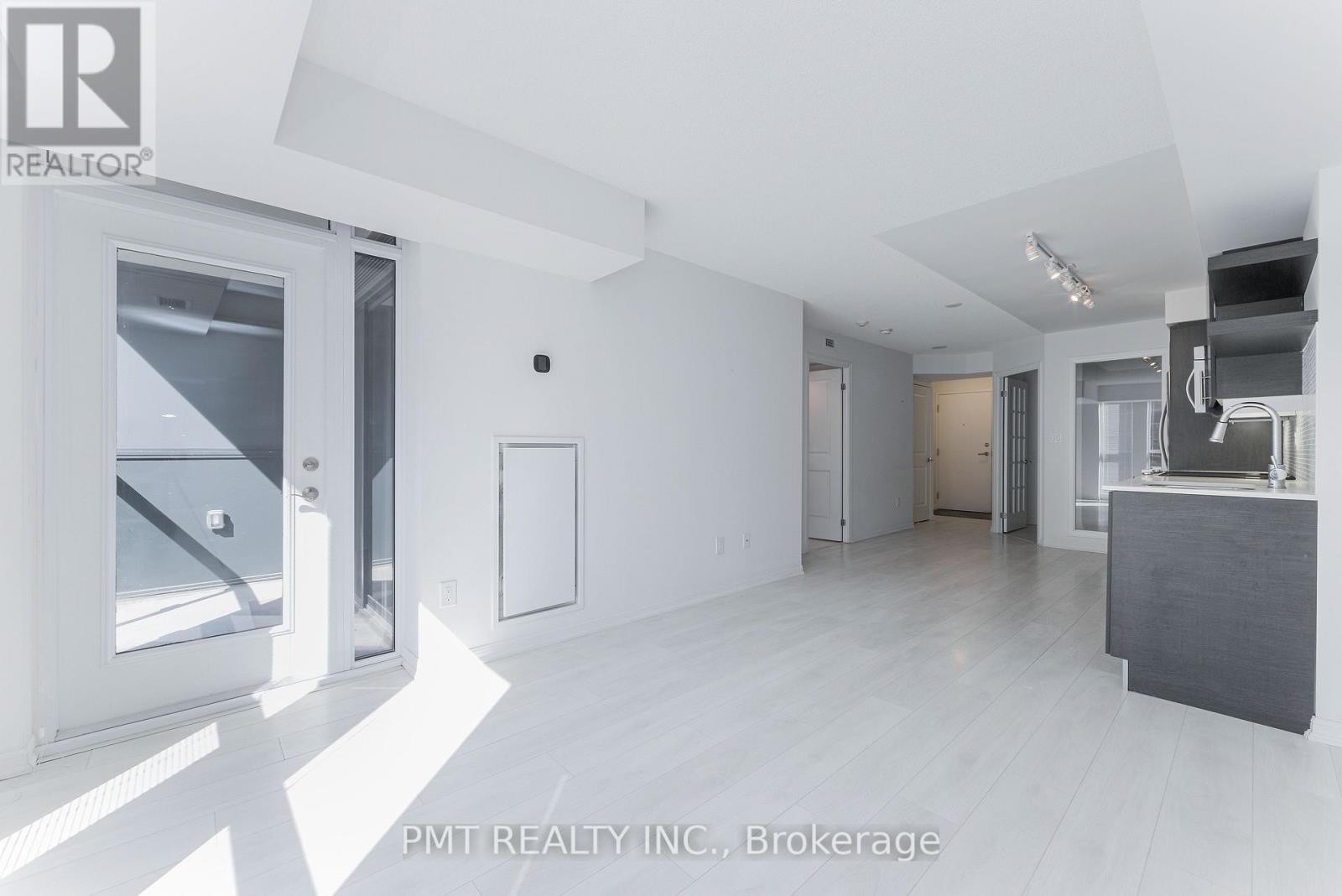 310 - 400 Adelaide Street E, Toronto, Ontario  M5A 4S3 - Photo 8 - C13644254