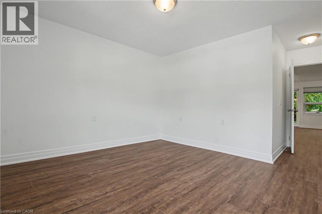 5 Szollosy Circle, Hamilton, Ontario  L9B 1T8 - Photo 13 - 40850074