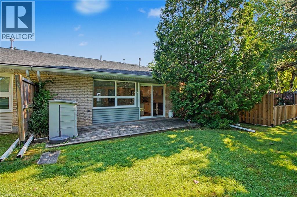 5 Szollosy Circle, Hamilton, Ontario  L9B 1T8 - Photo 18 - 40850074