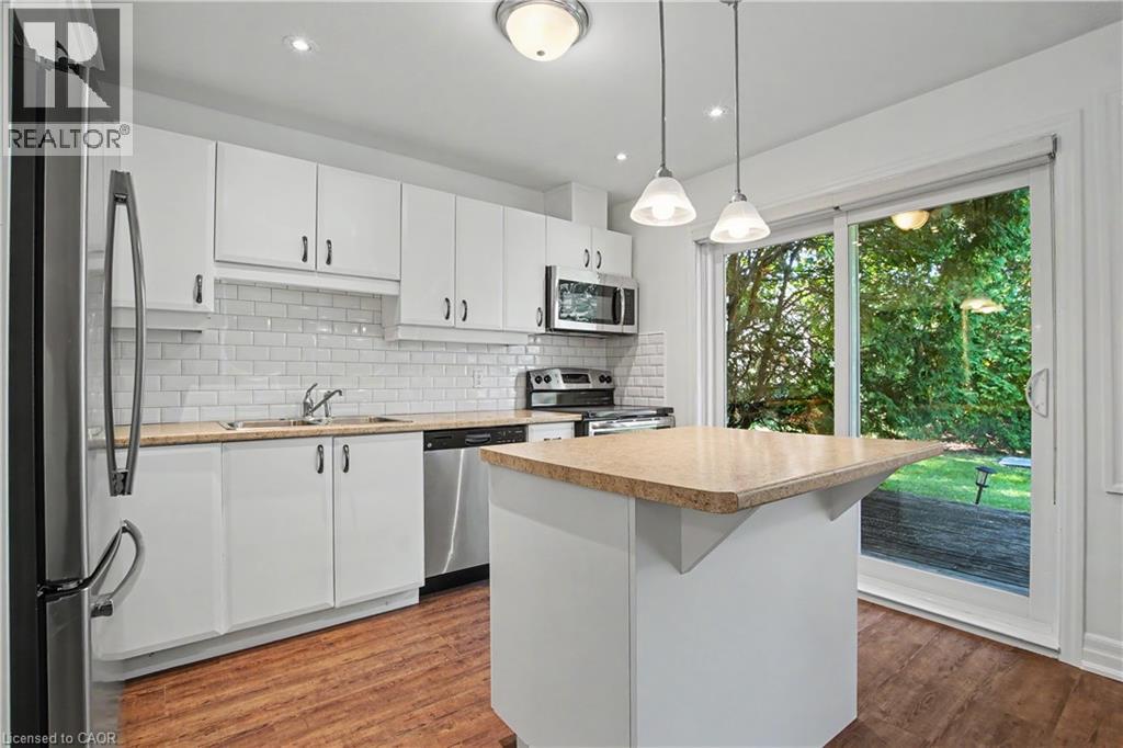 5 Szollosy Circle, Hamilton, Ontario  L9B 1T8 - Photo 9 - 40850074