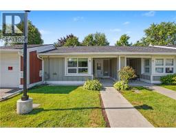 5 SZOLLOSY Circle, Hamilton, Ontario