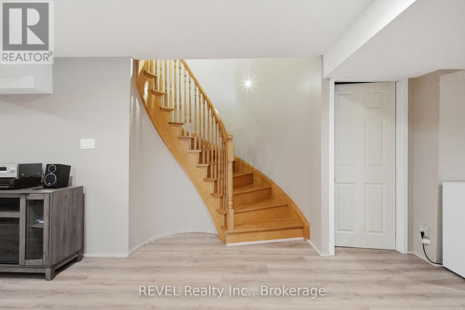 29 Stratton Crescent, Whitby, Ontario  L1R 1V4 - Photo 32 - E13644160