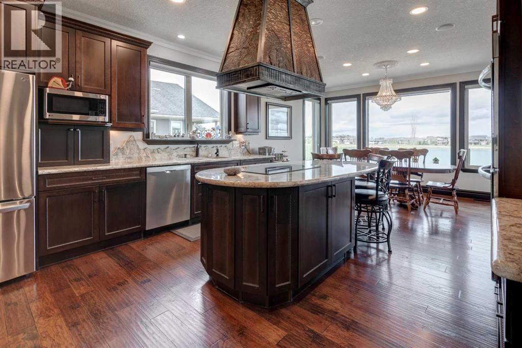 31 Montenaro Bay, Cochrane Lake, Alberta  T4C 0A5 - Photo 10 - A2315371