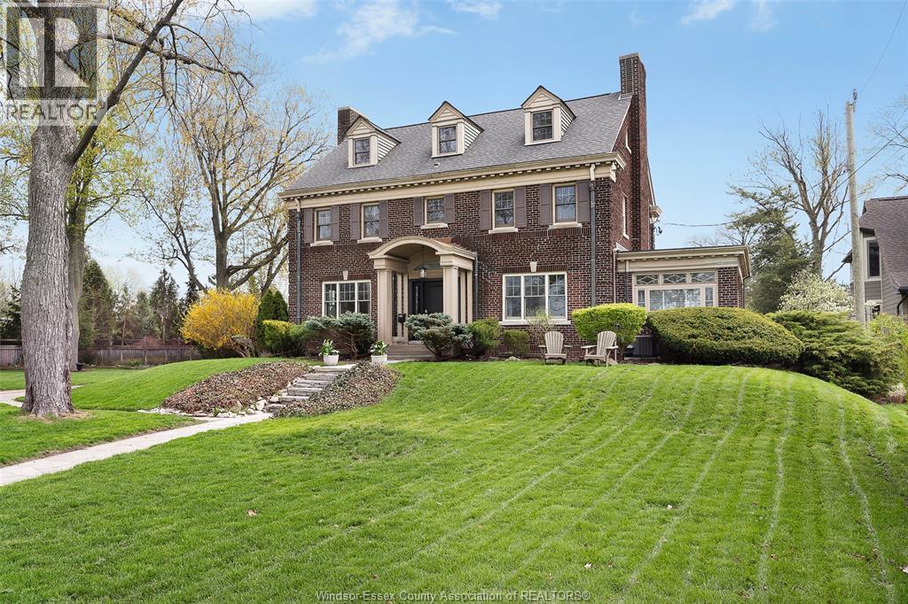 7505 Riverside DRIVE East, Windsor, Ontario