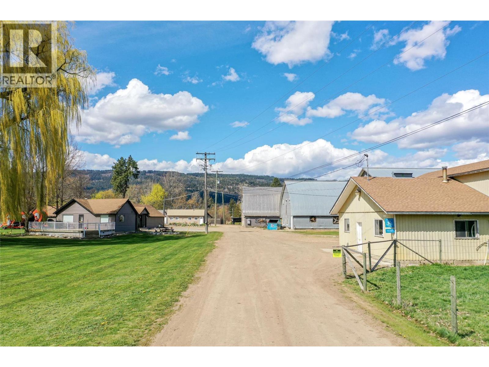 118 Enderby-Grindrod Road, Enderby, British Columbia  V0E 1V0 - Photo 2 - 10283431