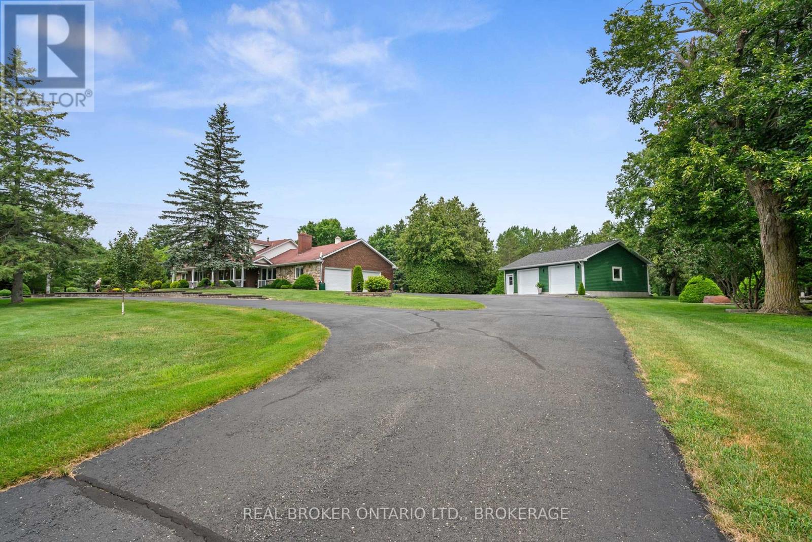 20233 Kenyon Concession 4 Road, North Glengarry, Ontario  K0C 1A0 - Photo 4 - X13577788