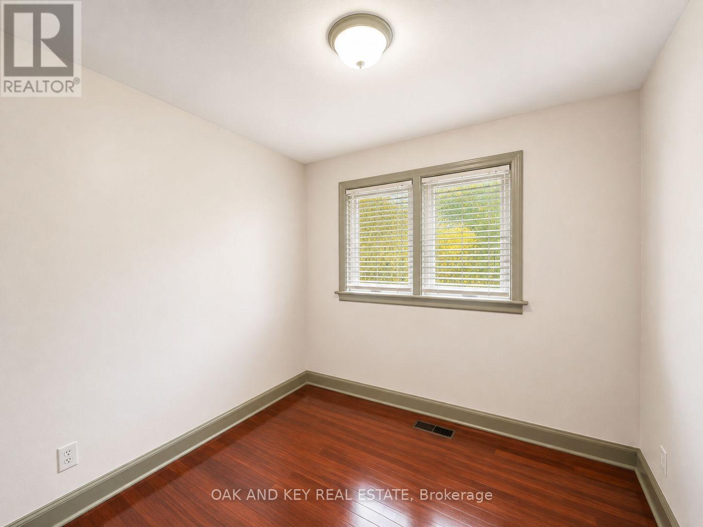 307 Springbank Avenue N, Woodstock, Ontario  N4S 7R5 - Photo 8 - X13644172