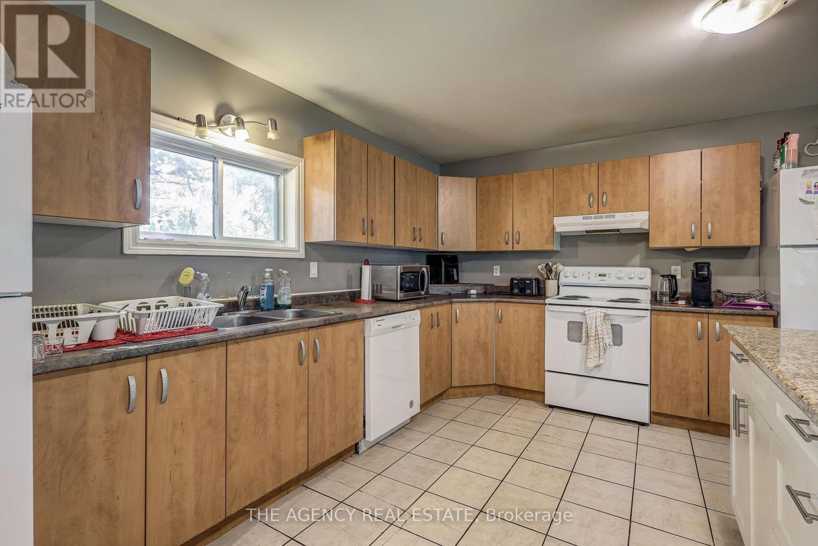 129 Oxford Street W, London North, Ontario  N6H 1S2 - Photo 6 - X13644178