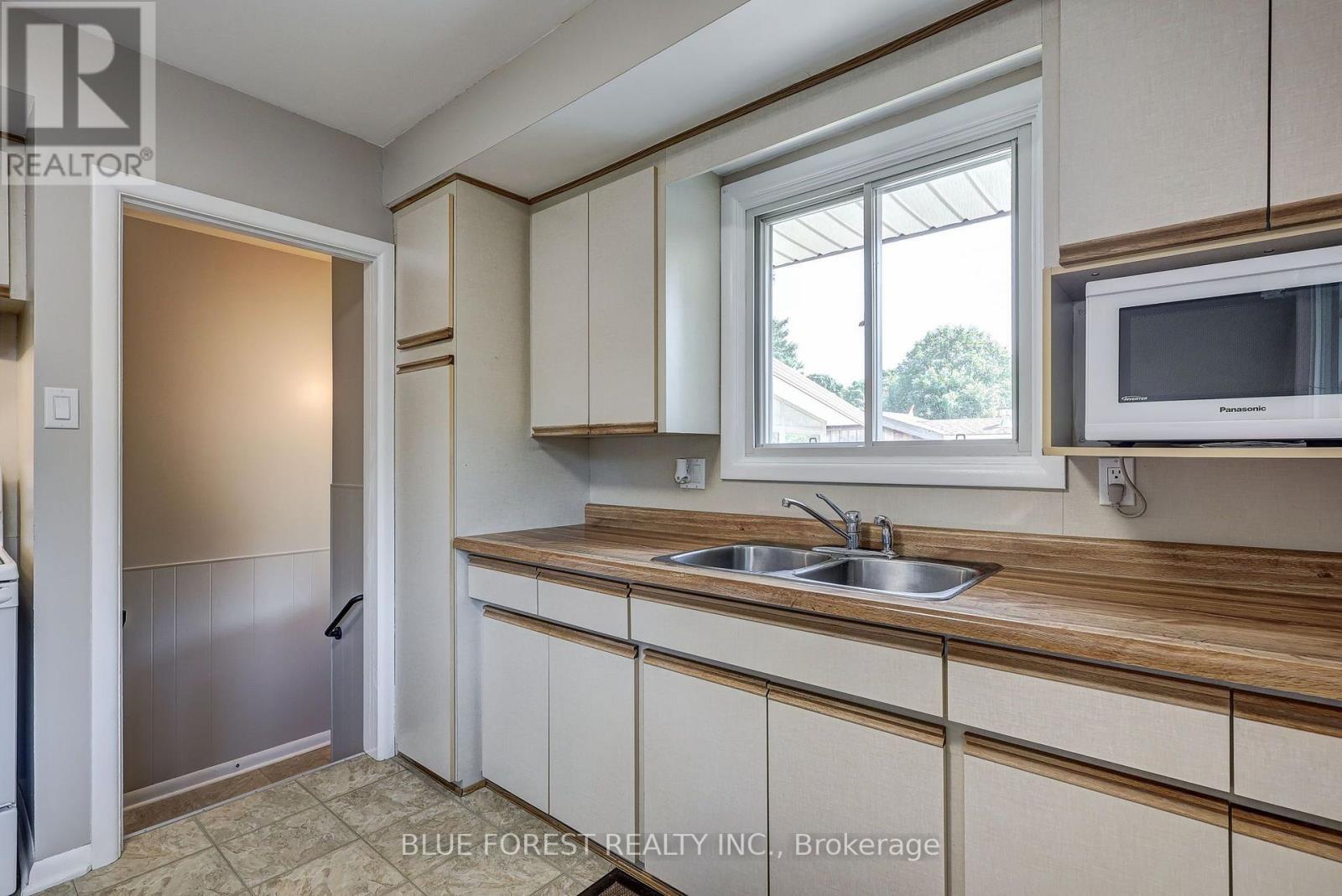 123 Aponi Crescent, London East, Ontario  N5V 2V3 - Photo 22 - X13644184