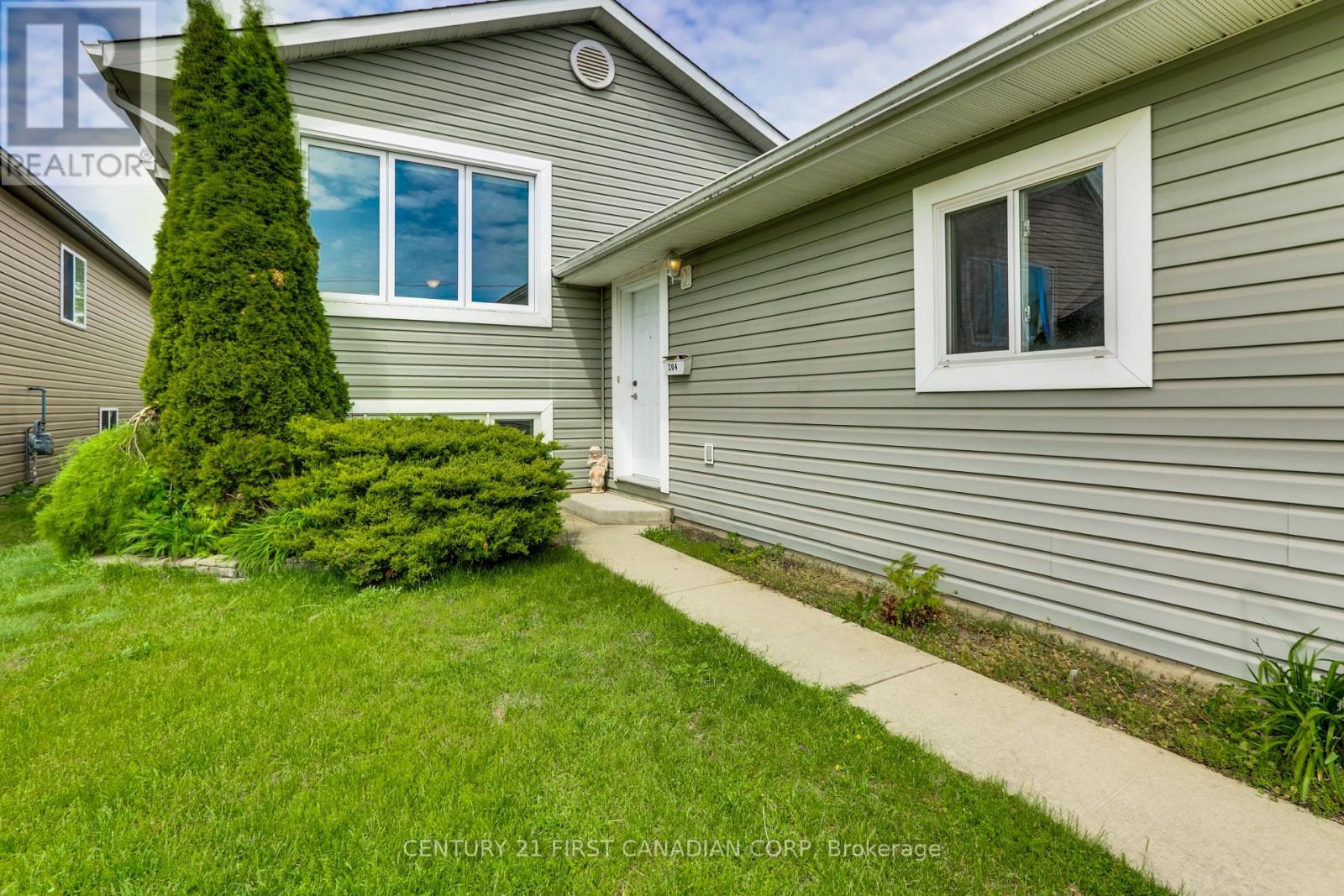 204 EWART STREET, Strathroy-Caradoc, Ontario