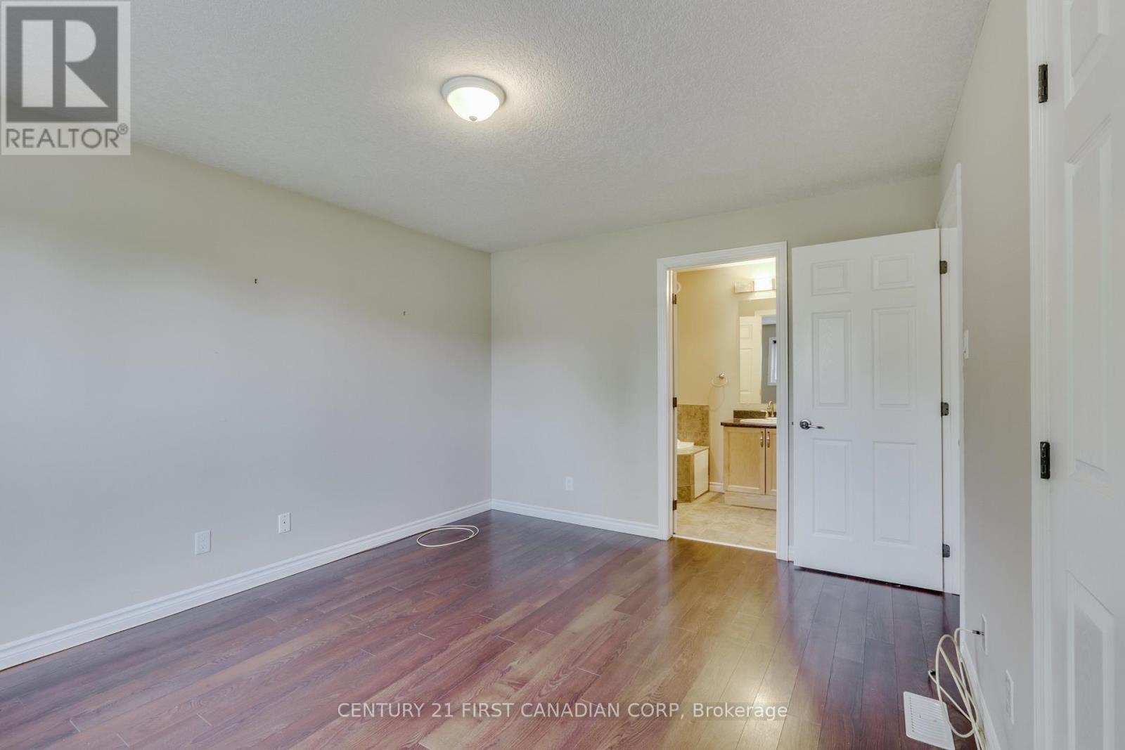 204 Ewart Street, Strathroy-Caradoc, Ontario  N7G 4G6 - Photo 10 - X13644230