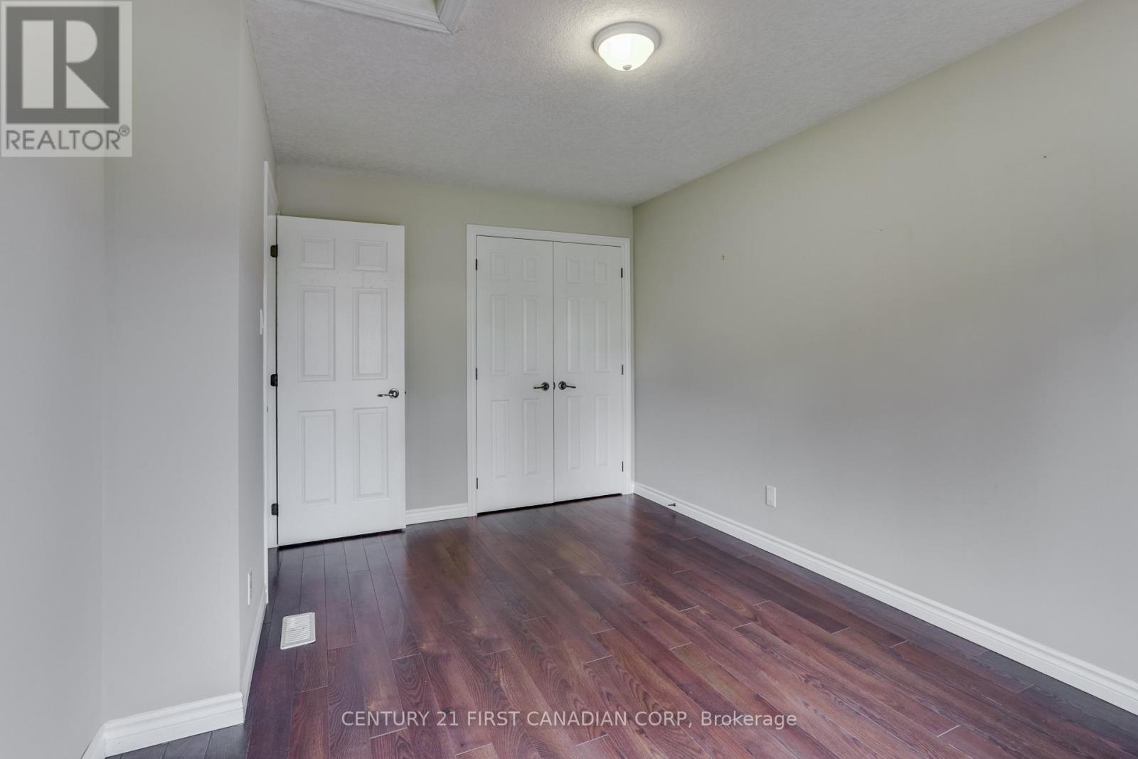 204 Ewart Street, Strathroy-Caradoc, Ontario  N7G 4G6 - Photo 13 - X13644230
