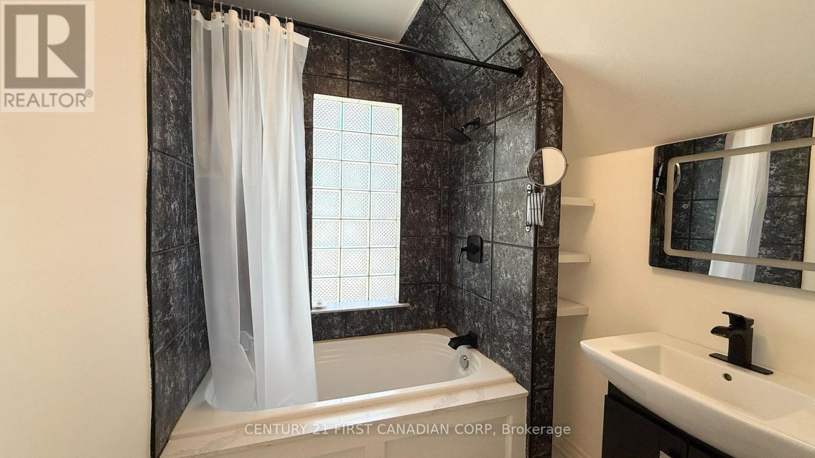 2 Erie Avenue, London South, Ontario  N6J 1J1 - Photo 18 - X13644244