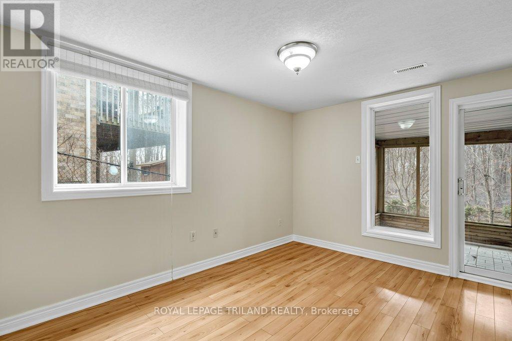 215 Rossmore Court, London South, Ontario  N6C 6B7 - Photo 39 - X13644256