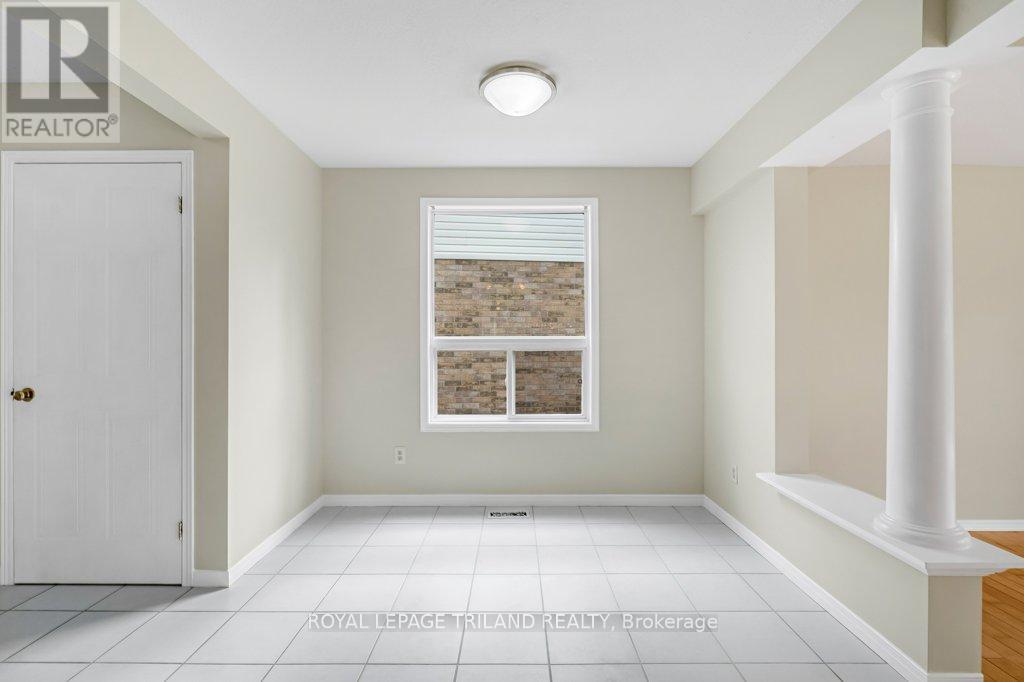 215 Rossmore Court, London South, Ontario  N6C 6B7 - Photo 4 - X13644256