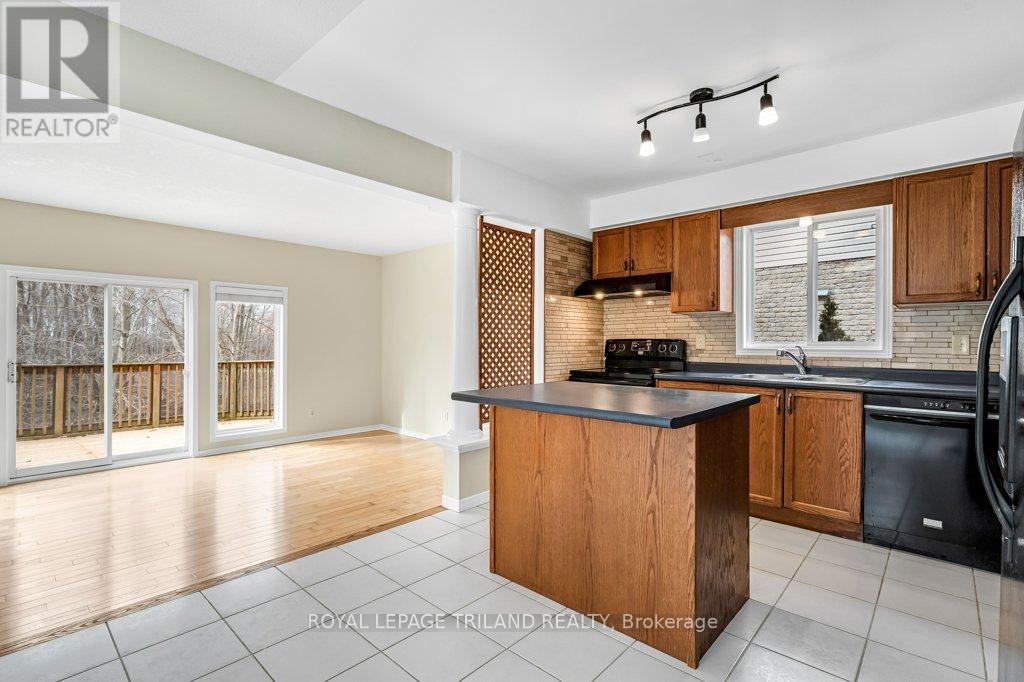 215 Rossmore Court, London South, Ontario  N6C 6B7 - Photo 6 - X13644256